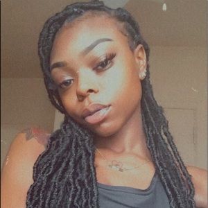 Meet your Posher, Khadijah